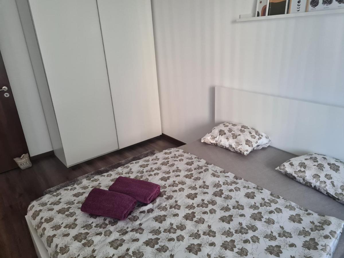 Aphrodite Apartman บูดาเปสต์ ภายนอก รูปภาพ